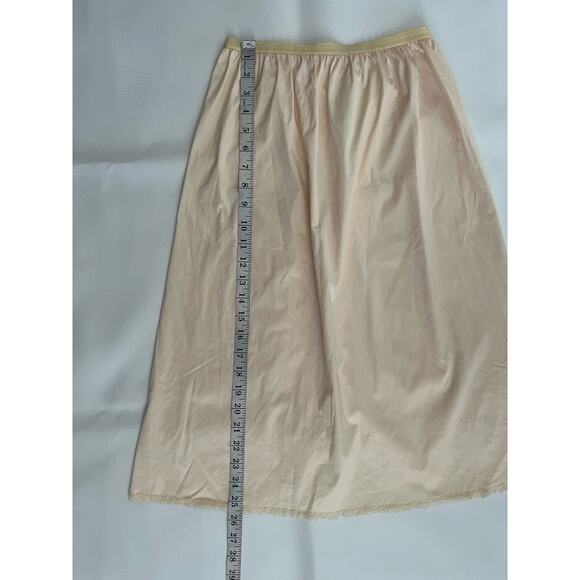 Henson Kickernick Vintage Long beige Slip skirt lace trim dainty intimacy flawed - Picture 9 of 9